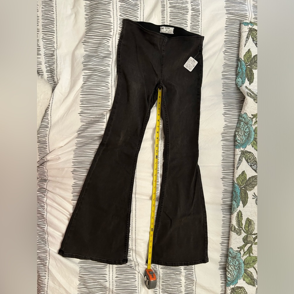 Free People Pull On Flares - Picture 7 of 7